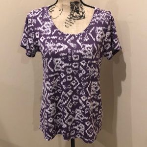 **LAST CHANCE** LuLaRoe Classic Tee